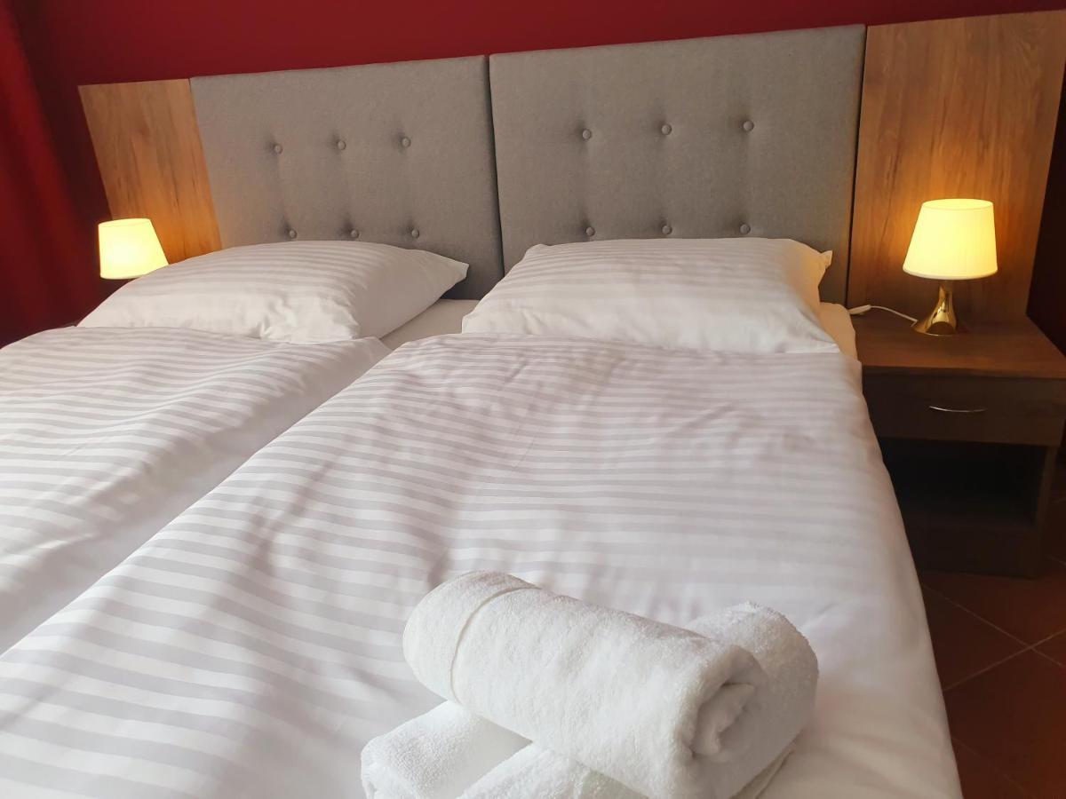 Lux Resort Kraśnik Eksteriør bilde